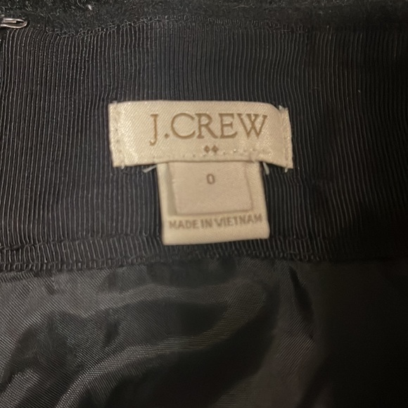 Black and grey mini skirt - Picture 3 of 3